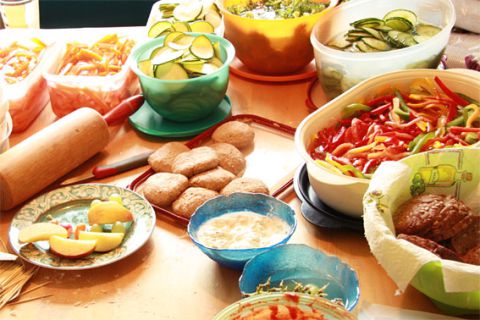 vom frischen Gemüse bis zum leckeren Brot ist alles vorbereitet